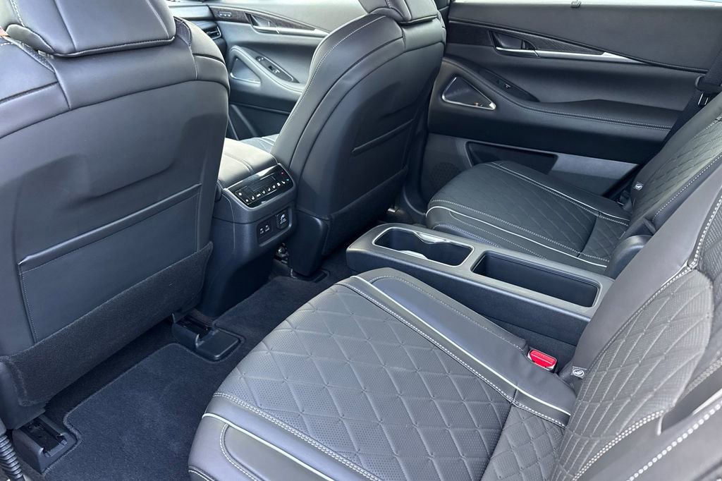 Certified 2025 INFINITI QX60 Autograph w/ Cargo Package image 11