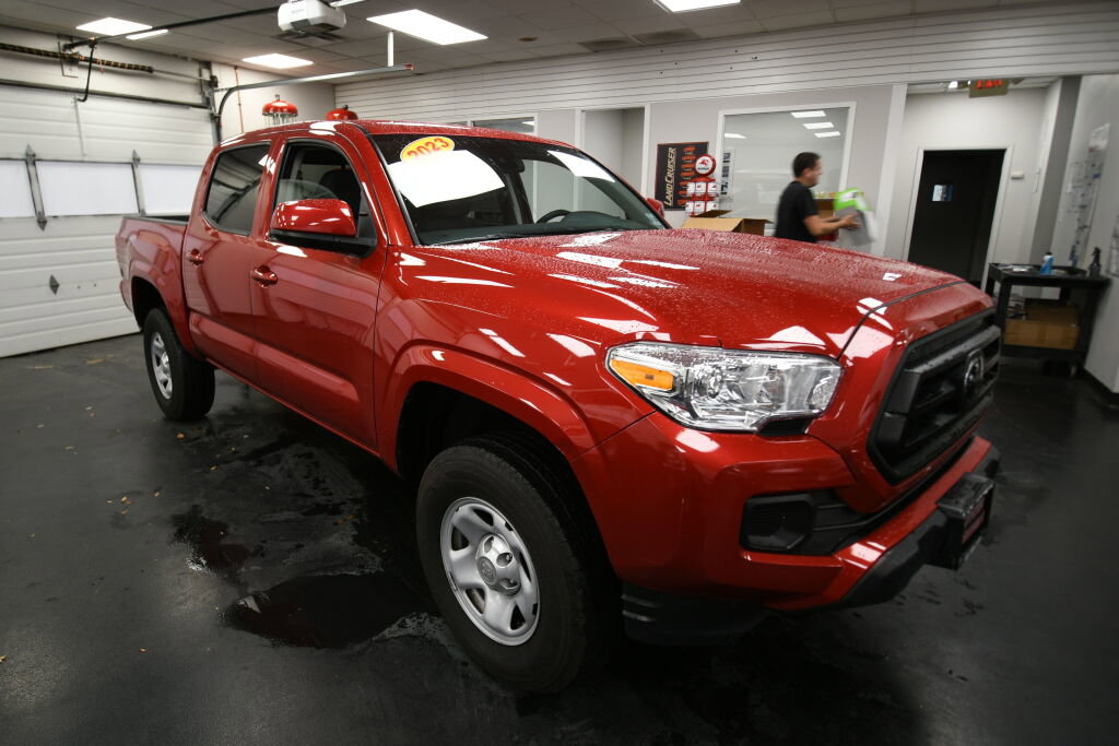 Certified 2023 Toyota Tacoma SR image 9