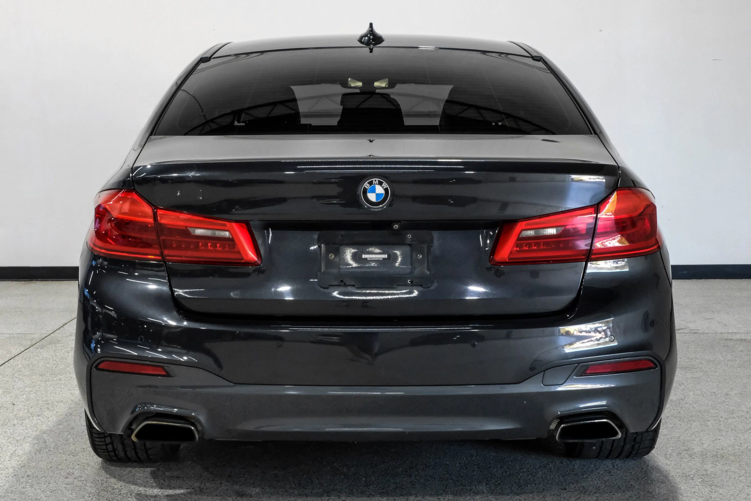 Used 2019 BMW 540i w/ M Sport Package RWD image 7