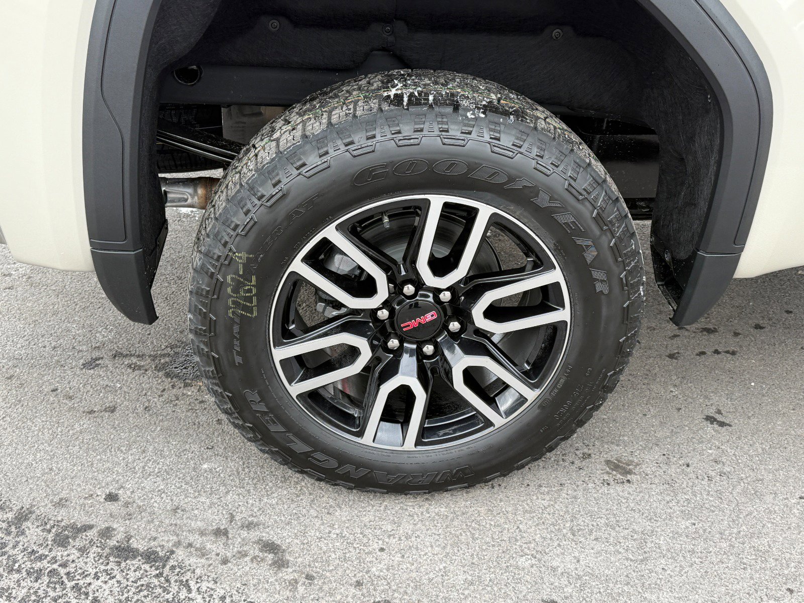 New 2026 GMC Sierra 1500 AT4 w/ AT4 Premium Package image 11