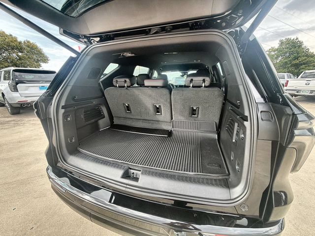 Used 2026 Chevrolet Traverse RS w/ LPO, Floor Liner Package AWD/4WD image 25