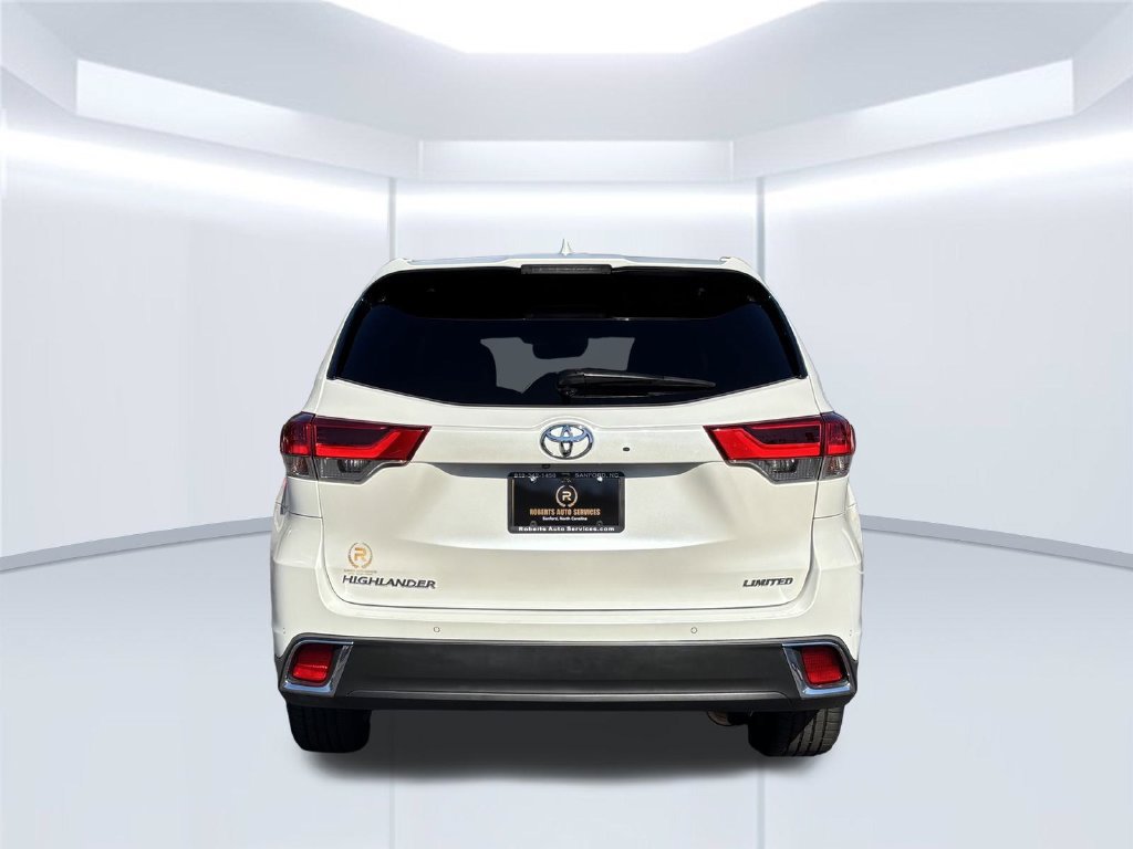 Used 2019 Toyota Highlander Limited FWD image 5