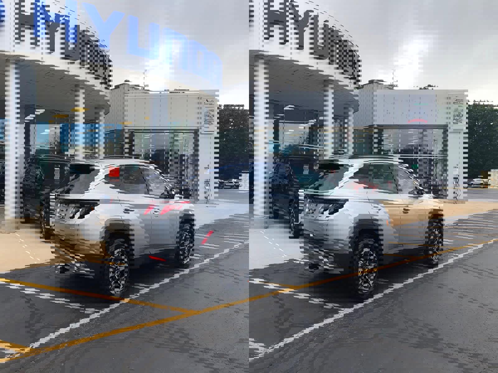 New 2026 Hyundai Tucson SEL image 2