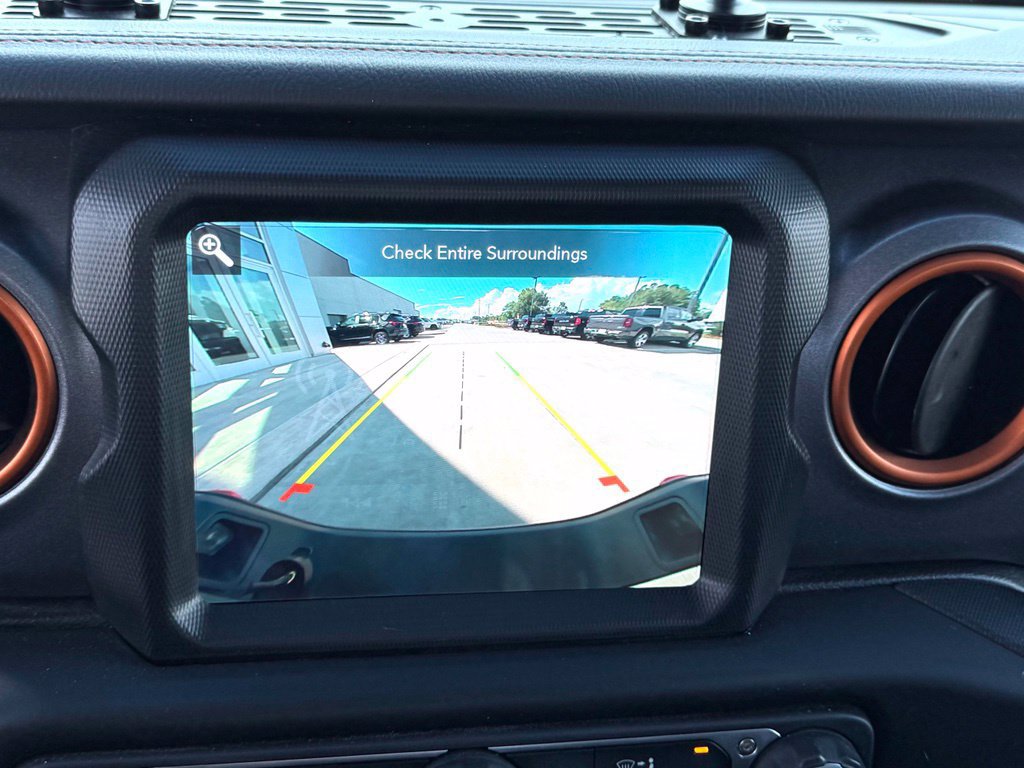 Used 2021 Jeep Gladiator Mojave AWD/4WD image 37