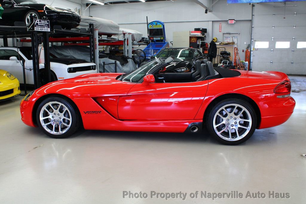 Used 2003 Dodge Viper SRT-10 image 4