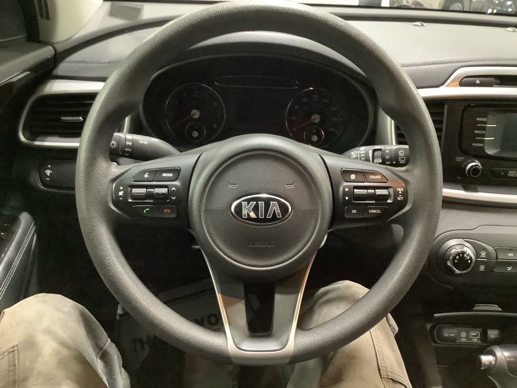Used 2016 Kia Sorento LX image 13