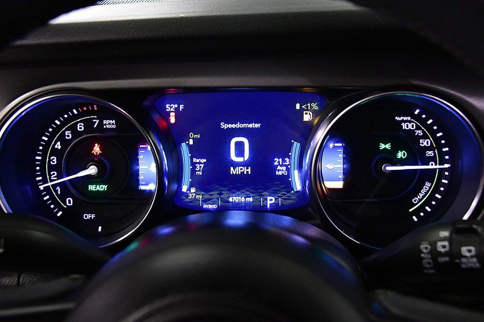 Used 2023 Jeep Wrangler Unlimited AWD/4WD image 15