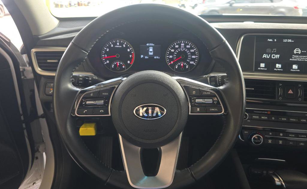 Used 2019 Kia Optima EX image 11