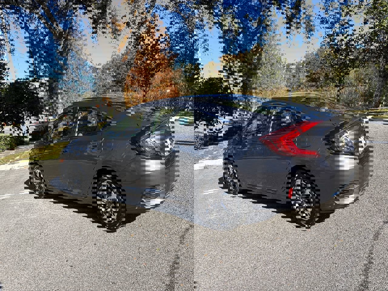 Certified 2019 Honda Civic LX image 5