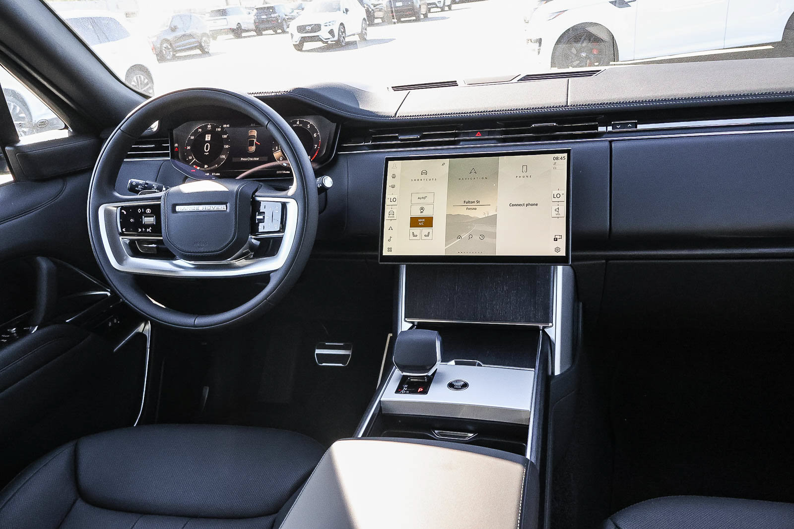 New 2026 Land Rover Range Rover Long Wheelbase SE AWD/4WD image 18