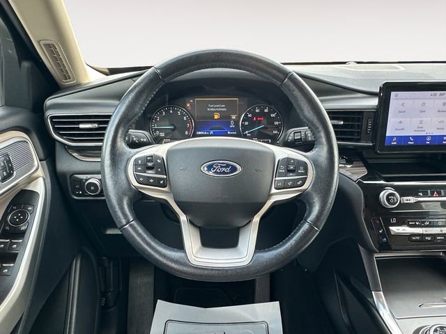 Used 2021 Ford Explorer Limited w/ Equipment Group 301A RWD image 12