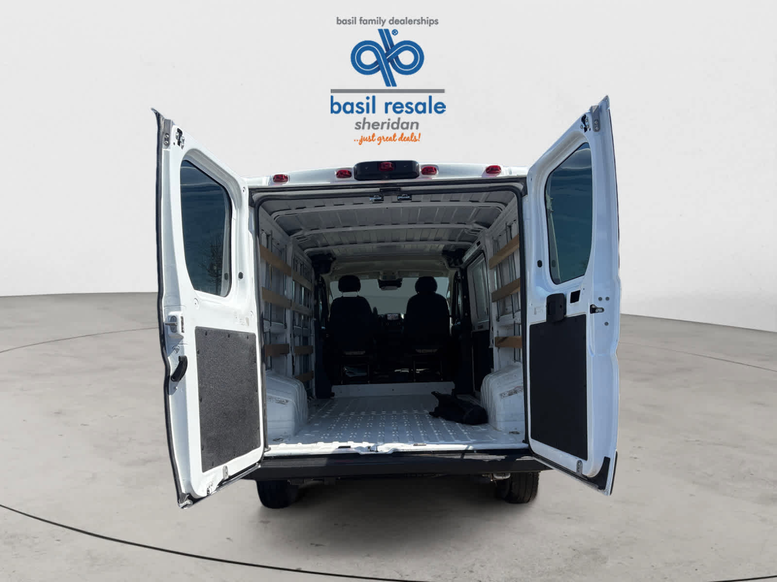 Used 2023 RAM ProMaster 2500 image 20