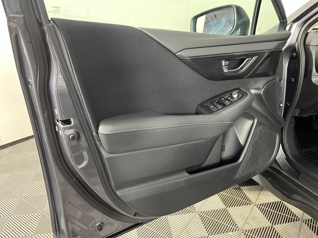 Used 2024 Subaru Outback Premium AWD/4WD image 10