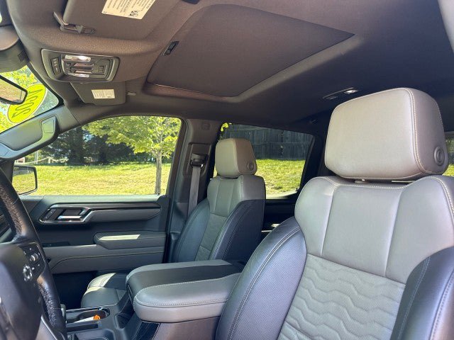Used 2024 Chevrolet Silverado 1500 ZR2 w/ Technology Package AWD/4WD image 23