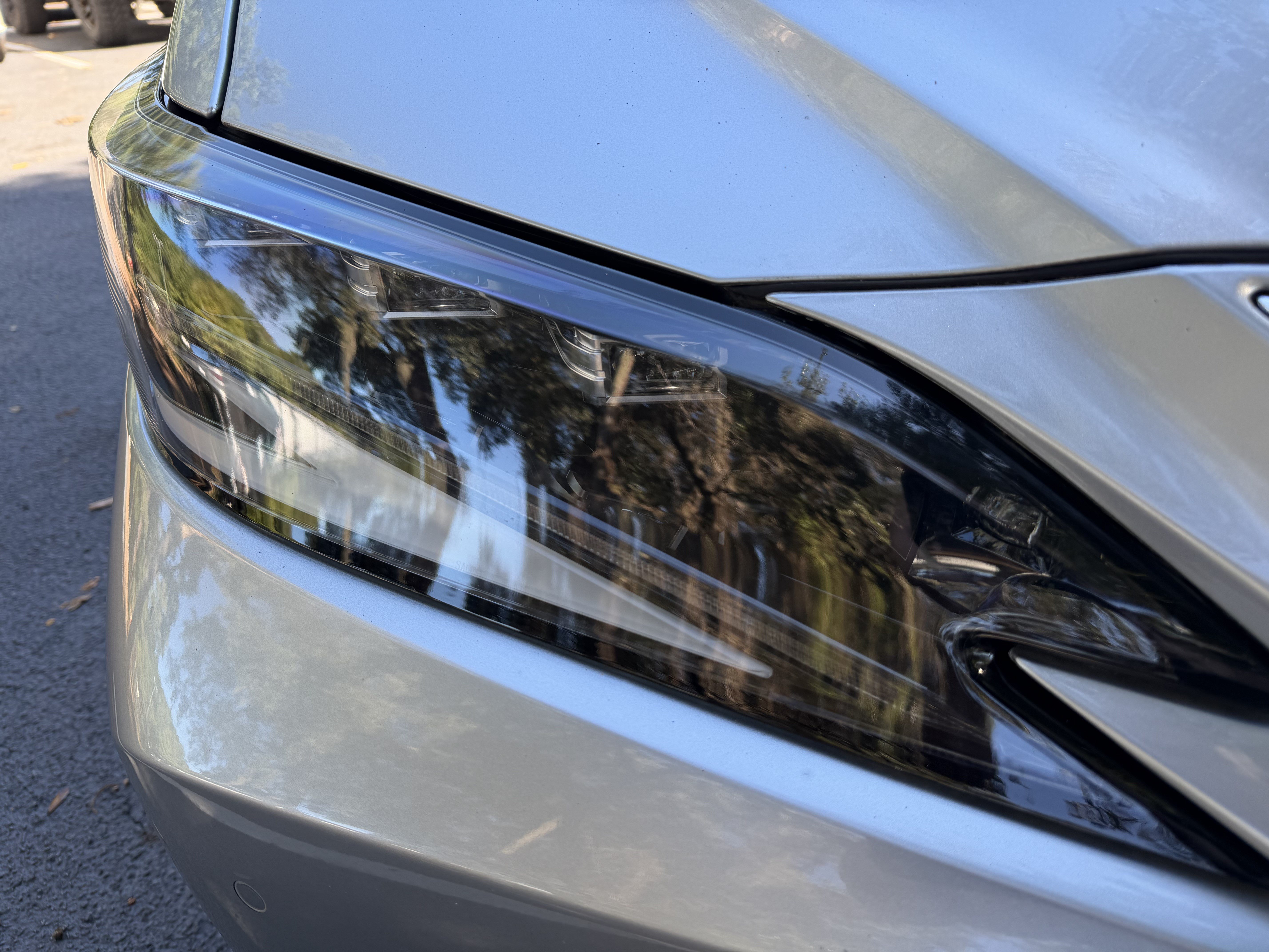 Used 2022 Lexus ES 300h Ultra Luxury FWD image 12