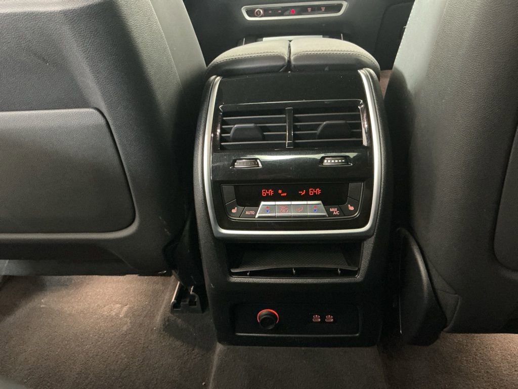 Certified 2023 BMW X7 xDrive40i w/ Executive Package image 29