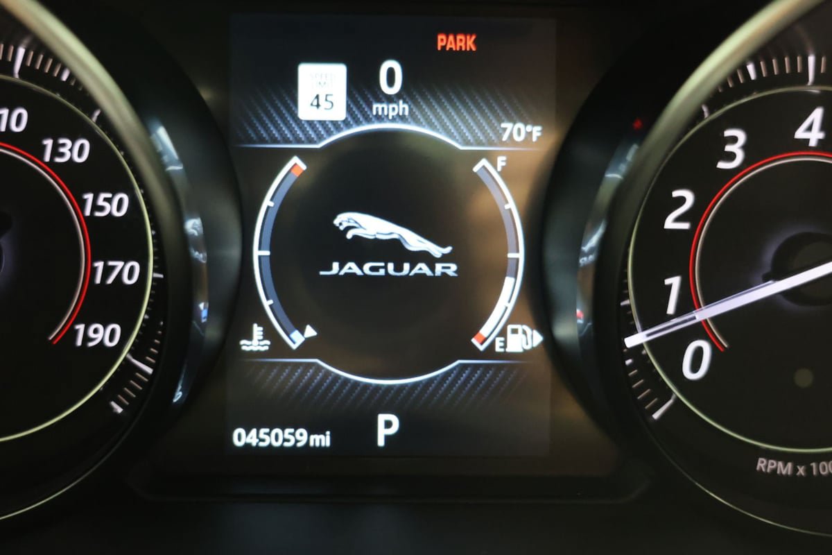 Used 2020 Jaguar F-TYPE Checkered Flag RWD image 12