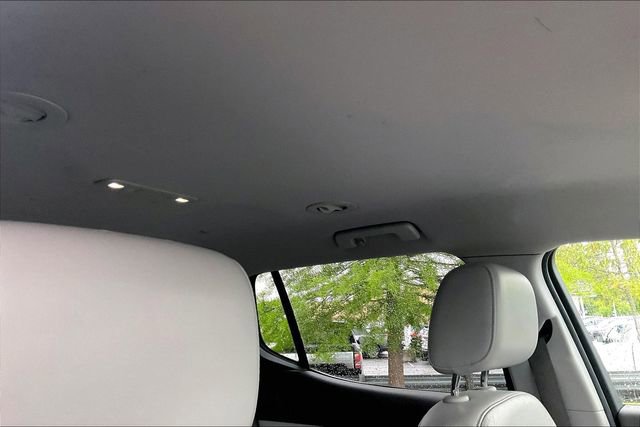 Used 2019 GMC Acadia SLT FWD image 22