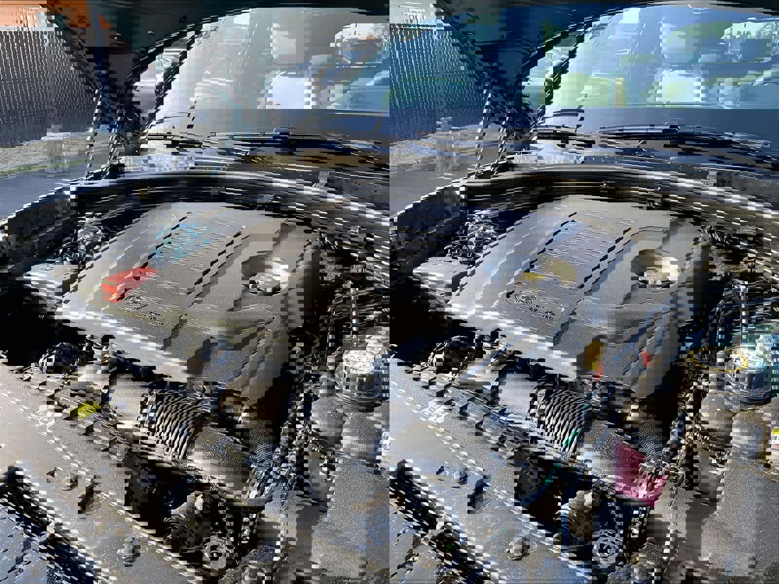 New 2026 Land Rover Range Rover Velar Dynamic SE image 32