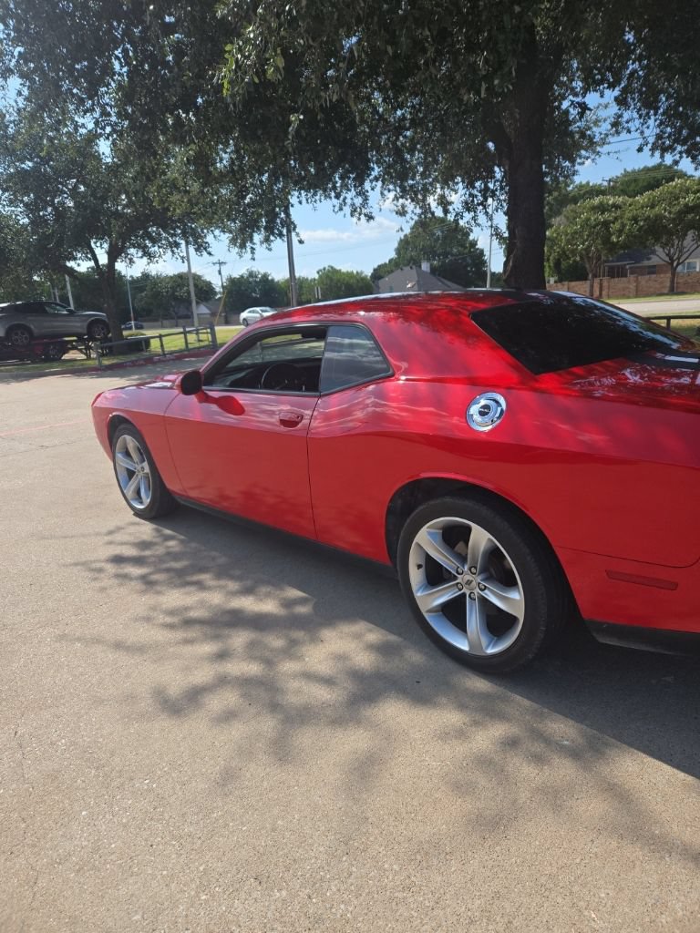 Used 2018 Dodge Challenger SXT w/ Super Sport Group (SS/T) RWD image 11