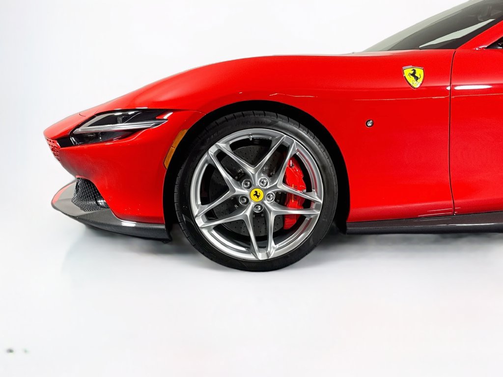 Certified 2025 Ferrari Roma Spider RWD image 25
