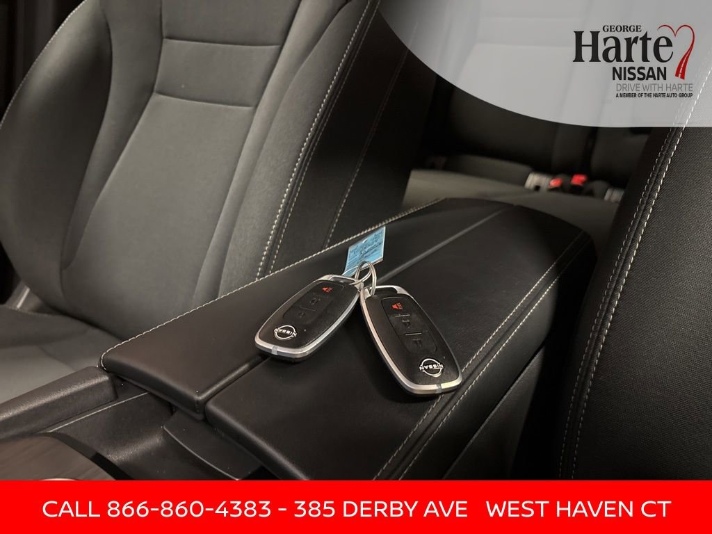 Certified 2024 Nissan Rogue S image 14