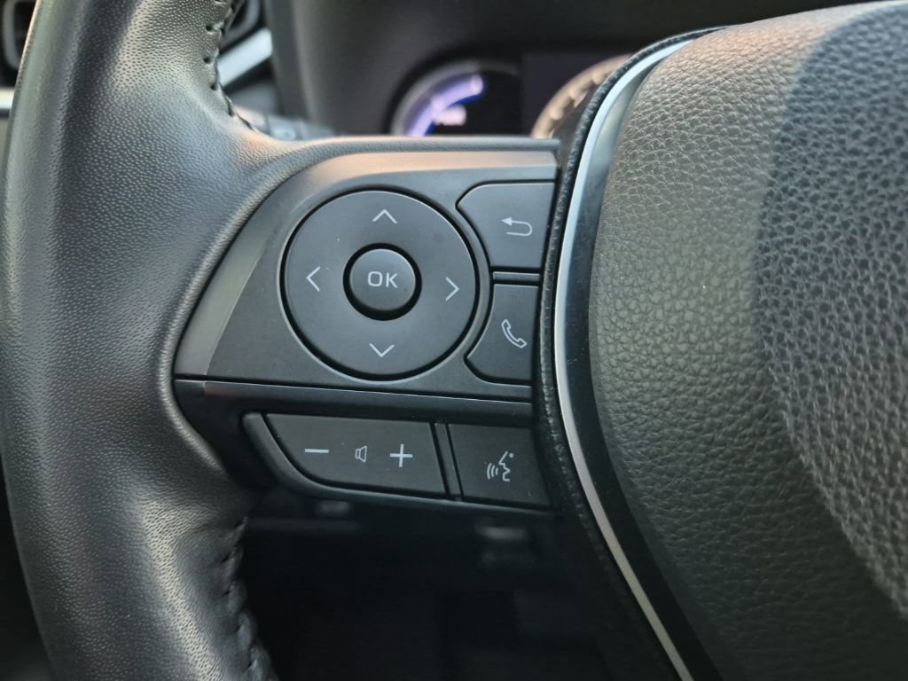 Used 2020 Toyota RAV4 XSE image 22