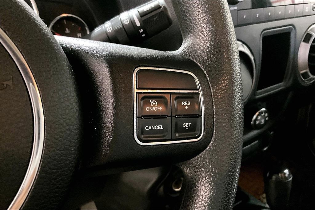 Used 2015 Jeep Wrangler Unlimited Sport AWD/4WD image 19