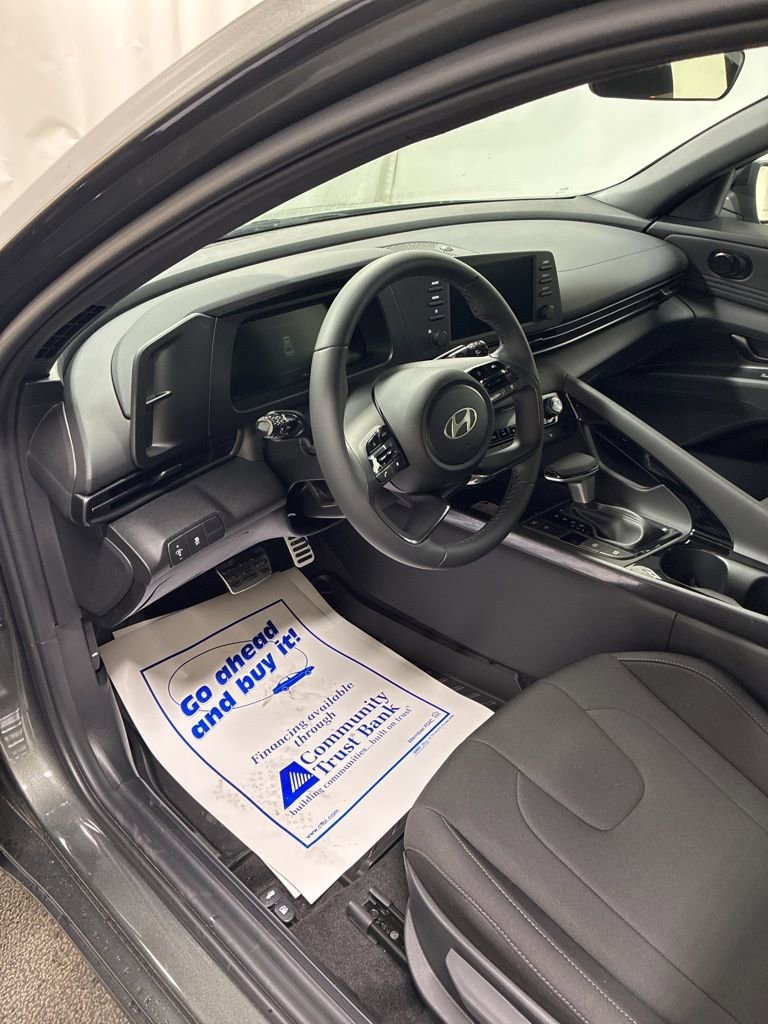 New 2026 Hyundai Elantra SEL Sport Premium w/ Cargo Package FWD image 10