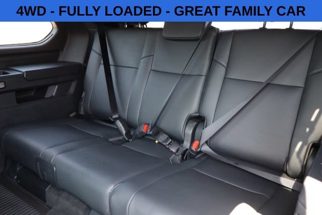 Used 2025 Toyota Sequoia Platinum AWD/4WD image 6