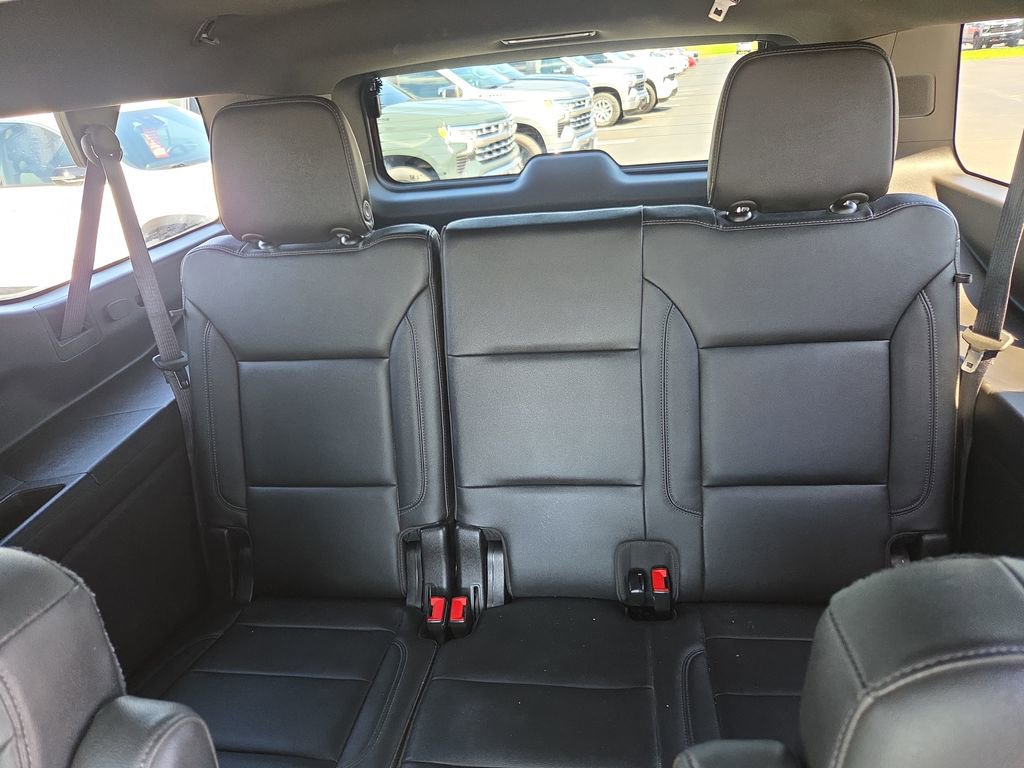 Certified 2021 Chevrolet Suburban Z71 w/ Z71 Signature Package AWD/4WD image 31