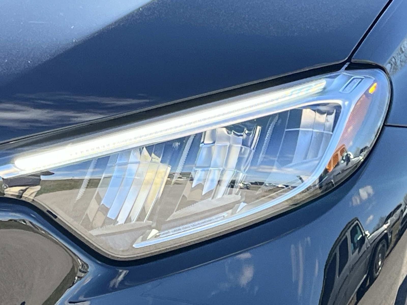 Certified 2025 Mercedes-Benz GLC 300 image 8