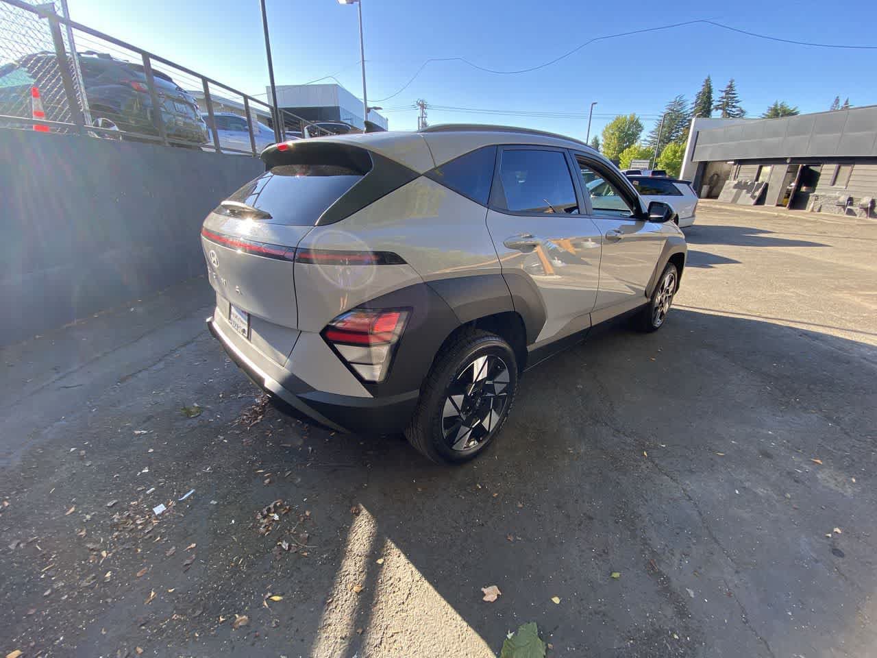Used 2024 Hyundai Kona SEL AWD/4WD image 6