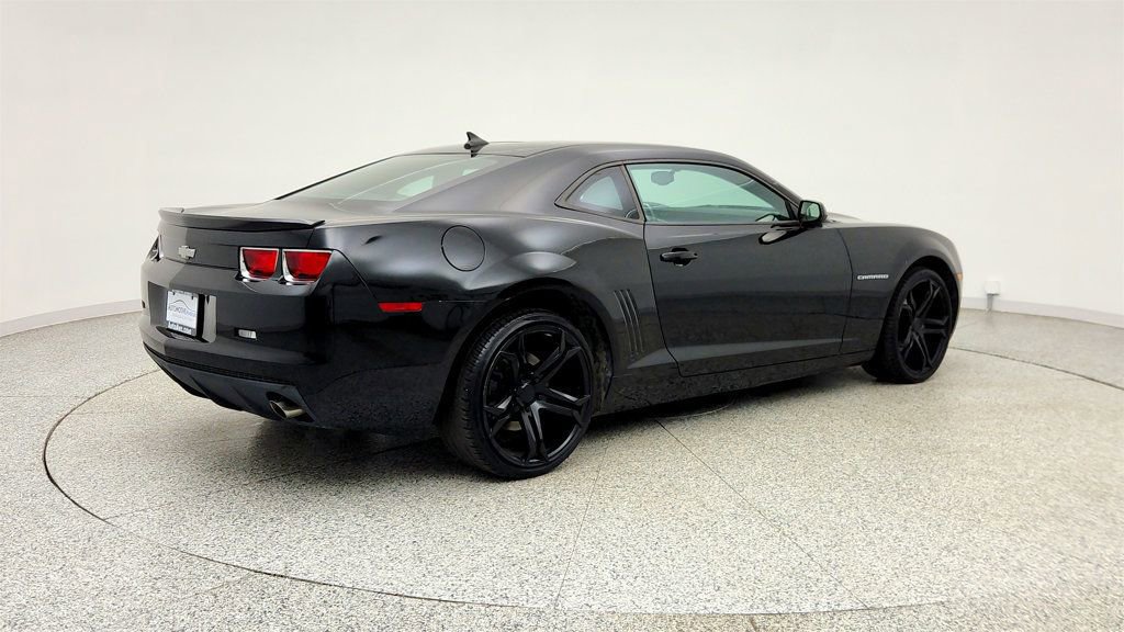 Used 2012 Chevrolet Camaro LS RWD image 5
