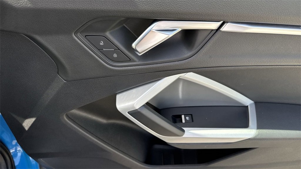 Used 2022 Audi Q3 2.0T Premium w/ Convenience Package image 45