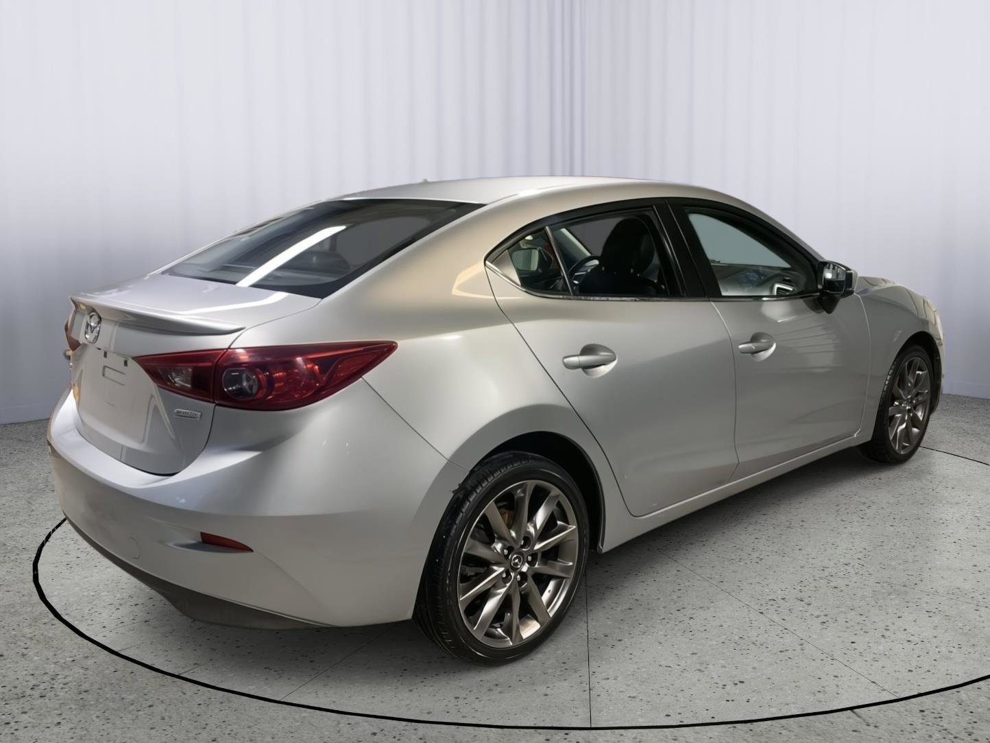 Used 2018 MAZDA MAZDA3 Touring image 7