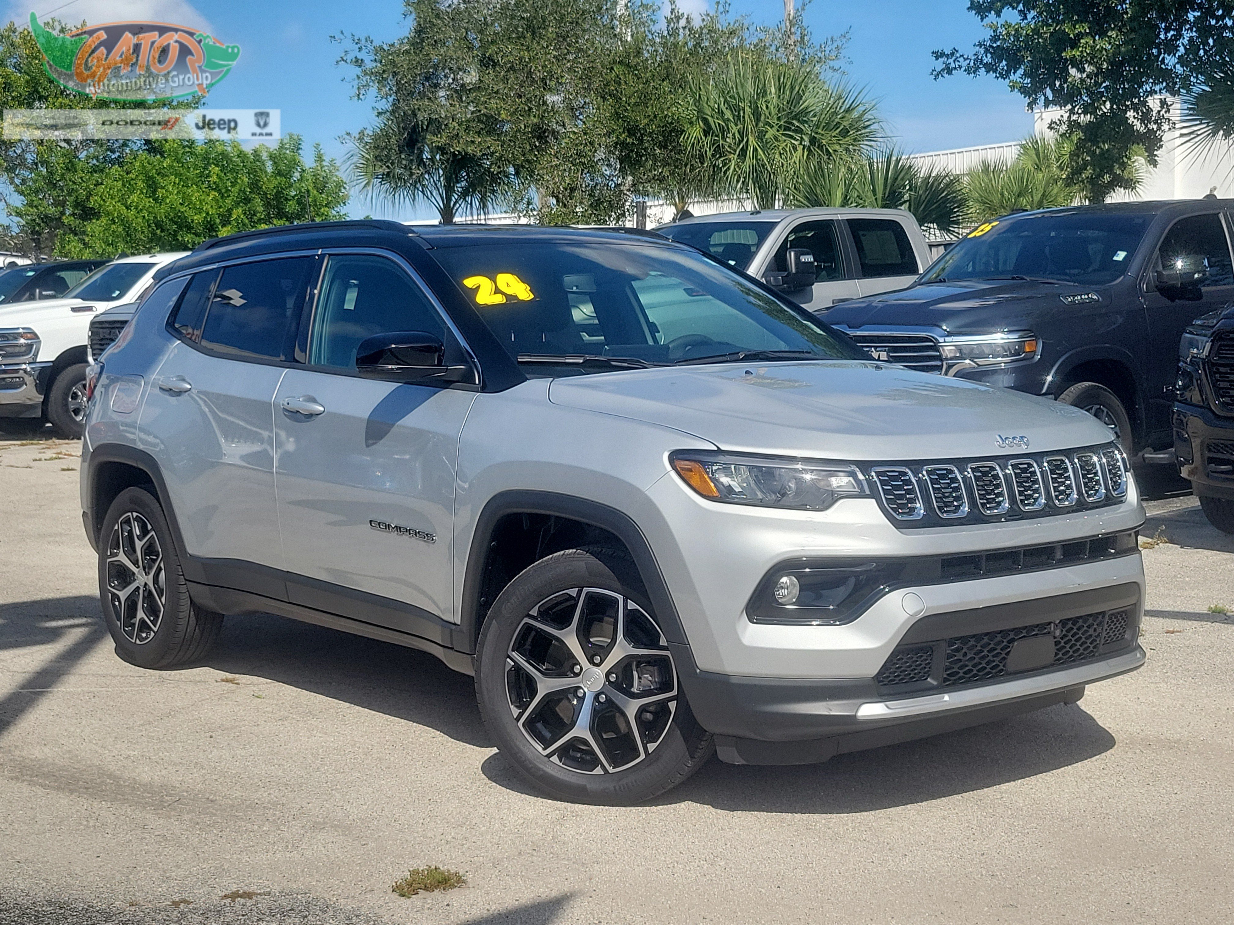 Used 2024 Jeep Compass Limited AWD/4WD image 1