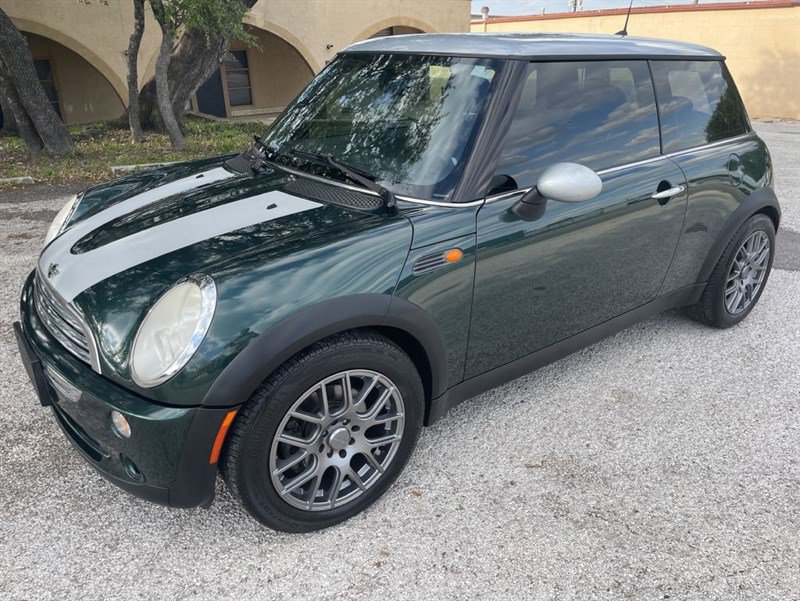 Used 2006 MINI Cooper Hardtop FWD image 3