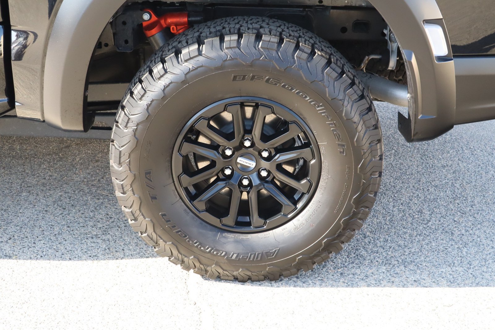 Used 2025 Ford F150 Raptor AWD/4WD image 13