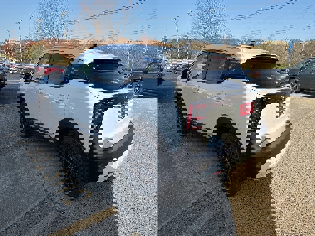 New 2026 Nissan Kicks SR w/ SR Premium Package image 6