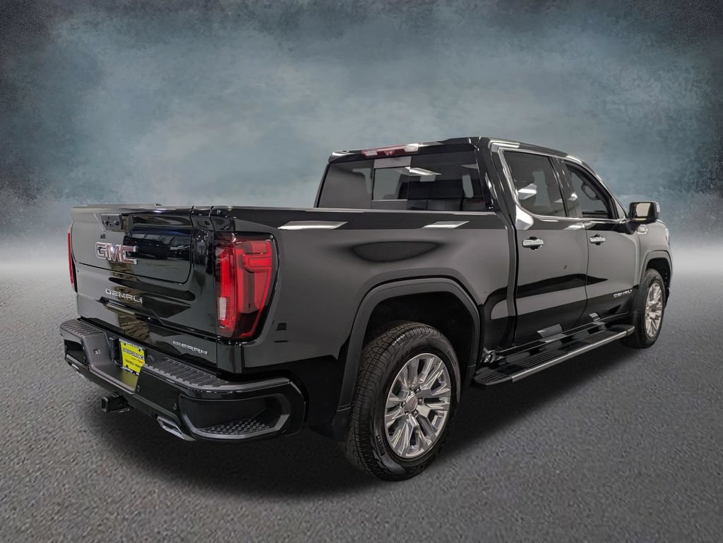 Used 2023 GMC Sierra 1500 Denali w/ Technology Package AWD/4WD image 4