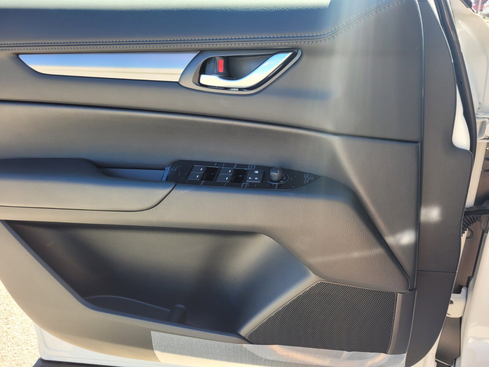 New 2025 MAZDA CX-5 AWD 2.5 S w/ Preferred Package image 22