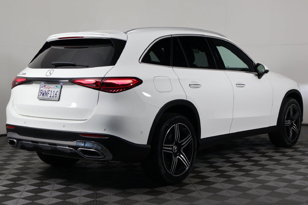 Certified 2026 Mercedes-Benz GLC 300 image 4