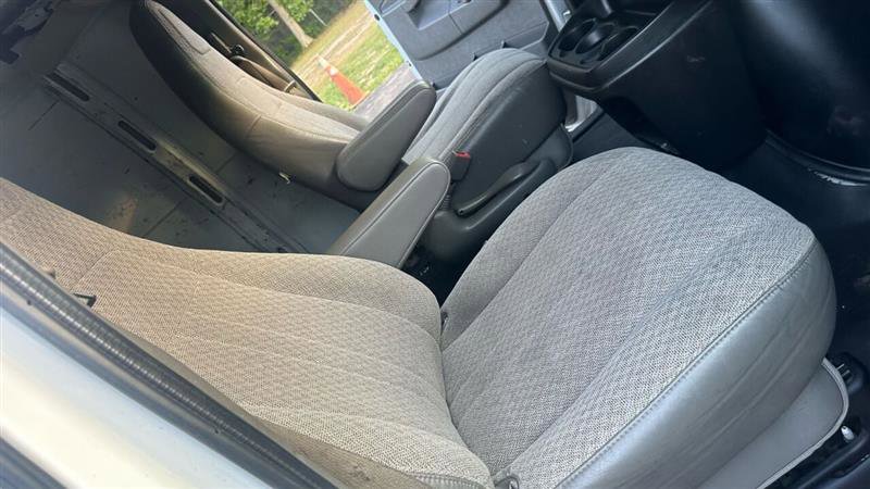 Used 2017 Chevrolet Express 2500 image 20