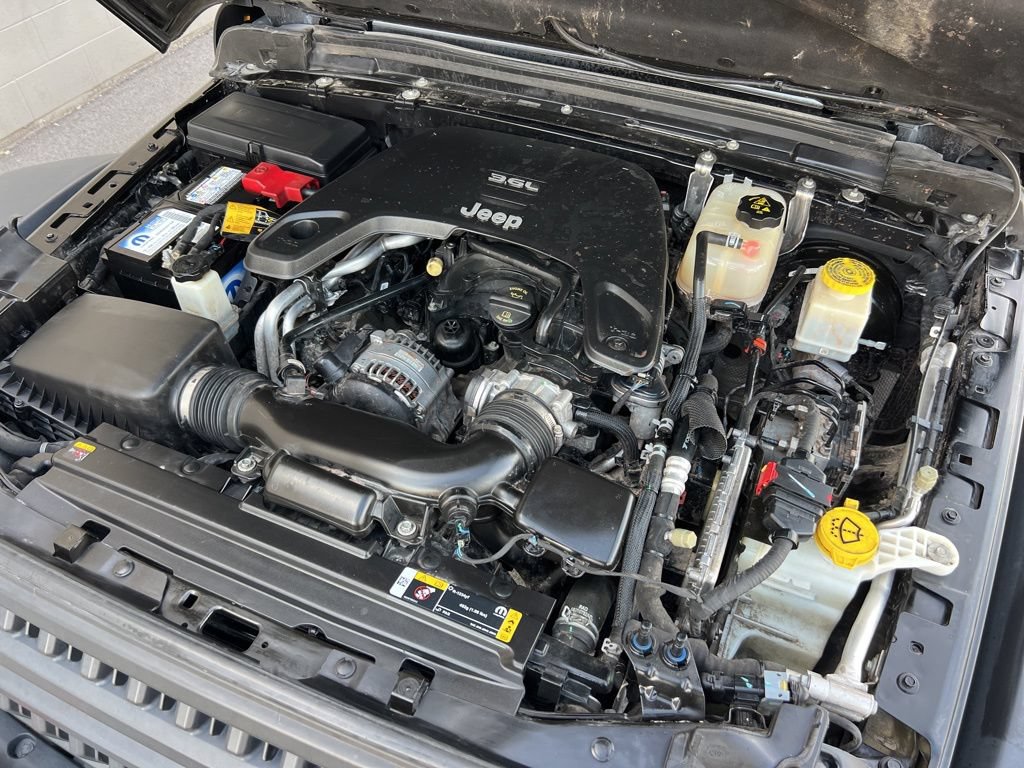 Used 2021 Jeep Gladiator Mojave AWD/4WD image 27