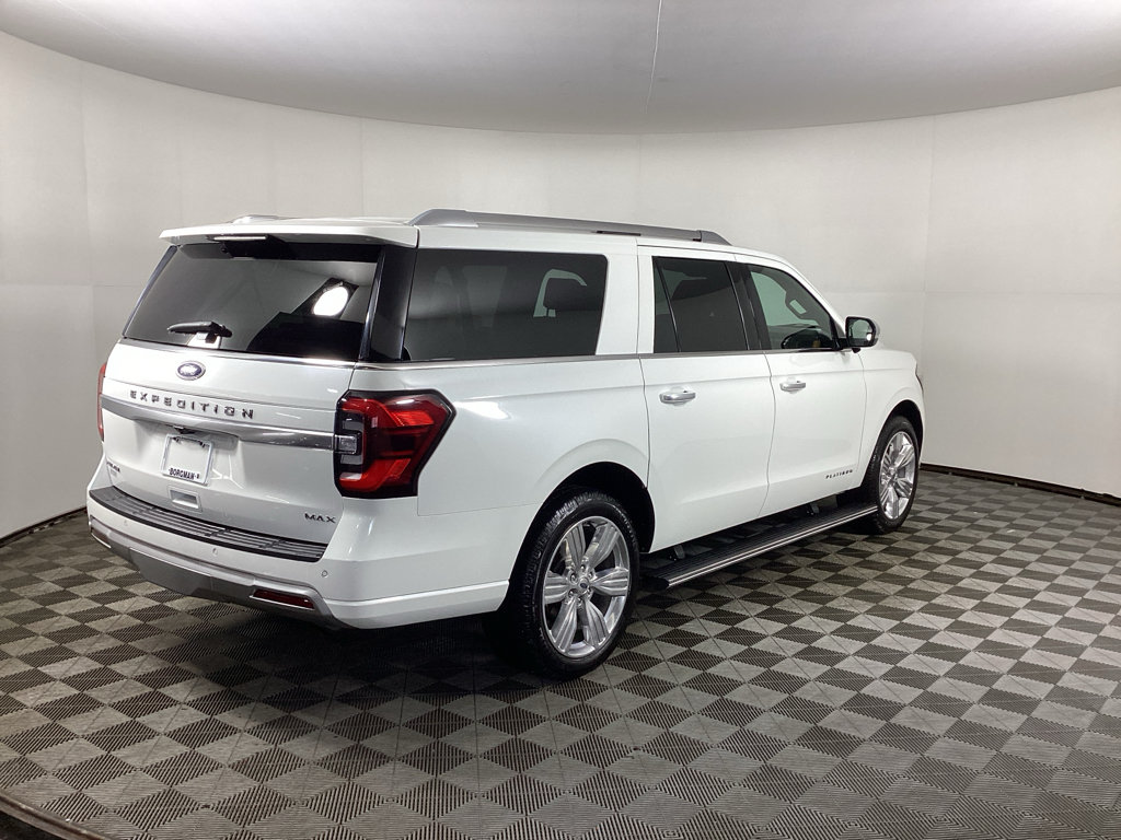 Used 2023 Ford Expedition Max Platinum AWD/4WD image 2
