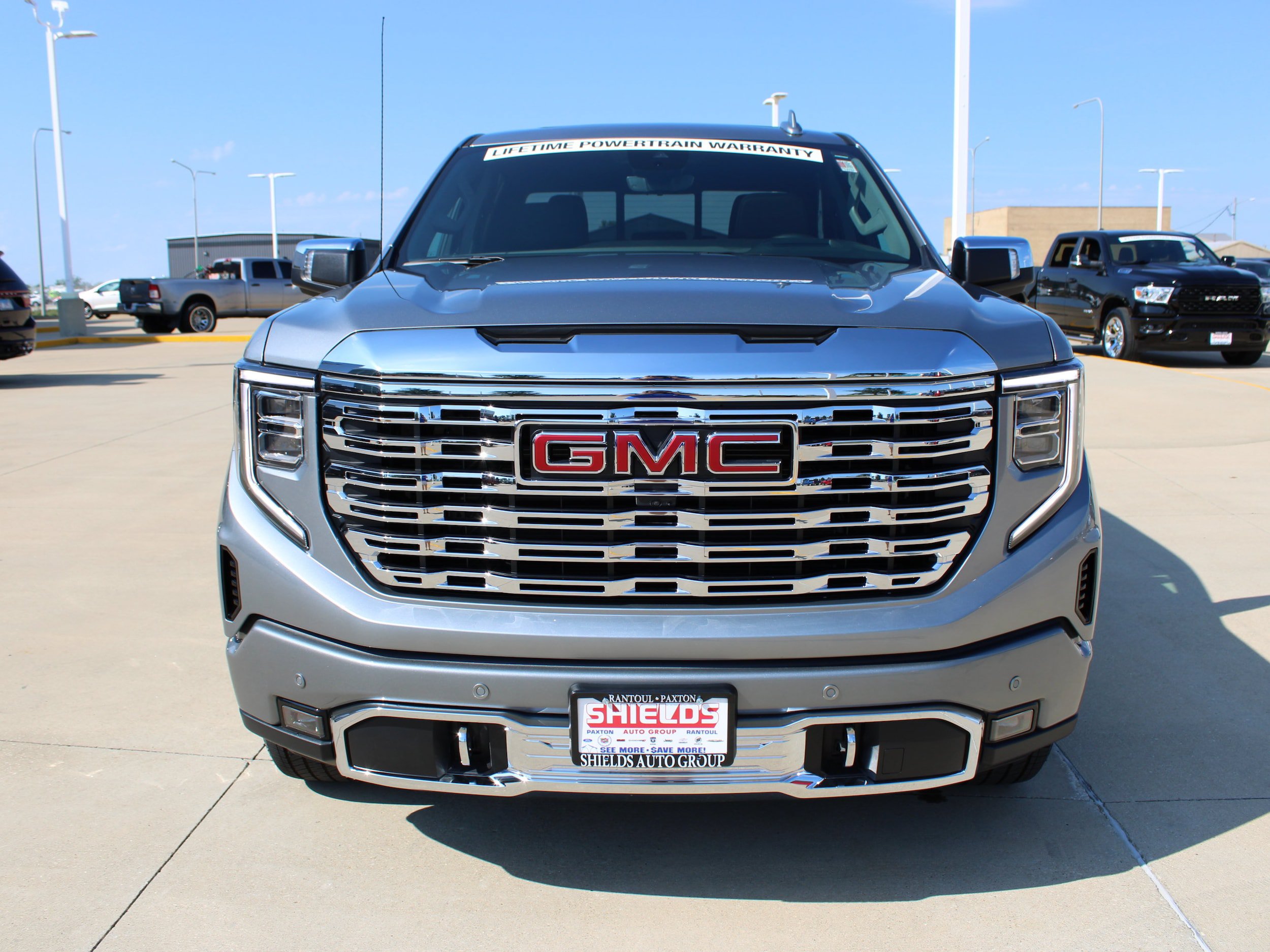Used 2026 GMC Sierra 1500 Denali w/ Denali Reserve Package AWD/4WD image 12