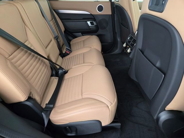 New 2026 Land Rover Discovery Limited Edition AWD/4WD image 17