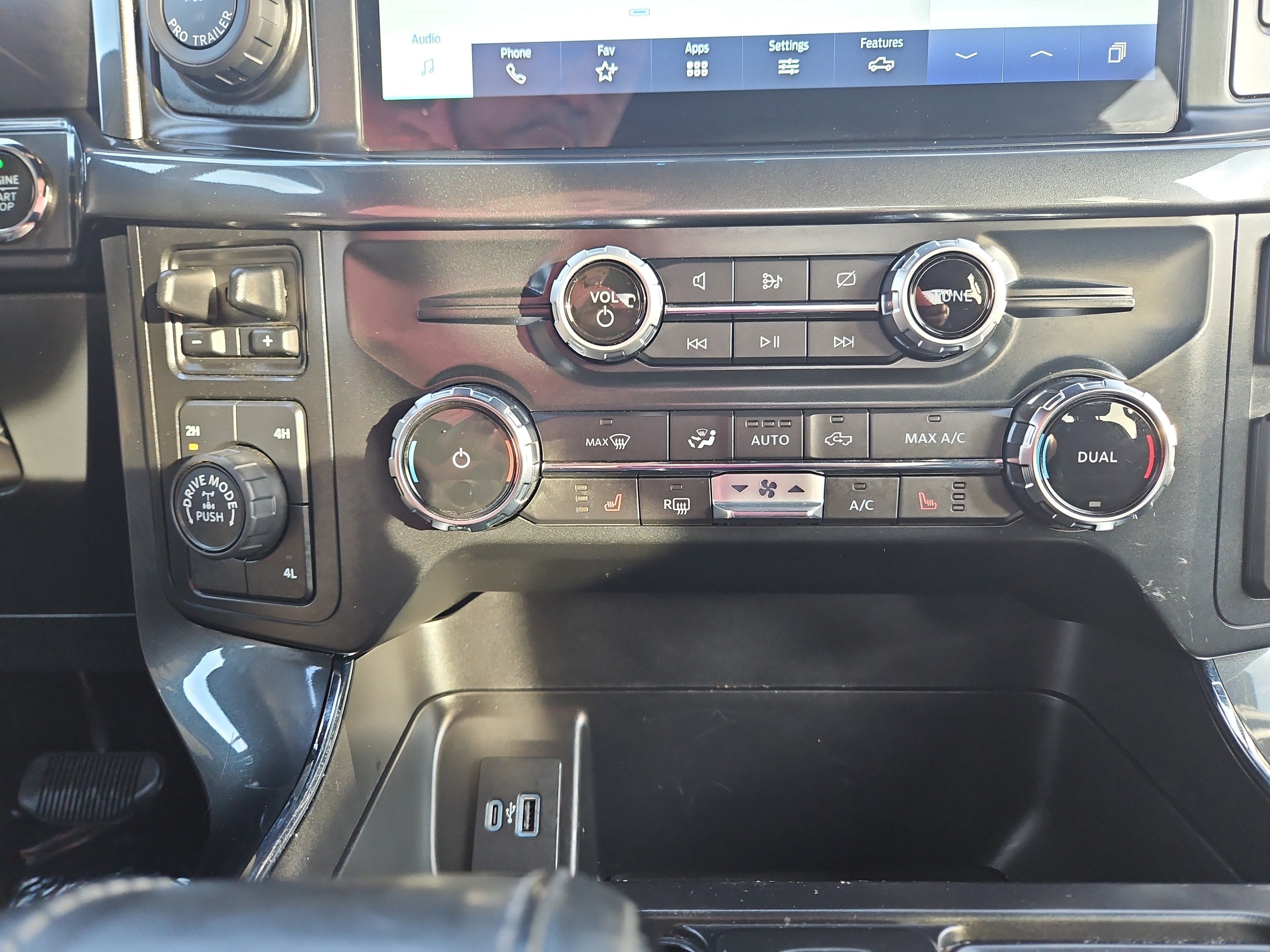 Used 2022 Ford F150 XLT w/ Equipment Group 302A High image 18