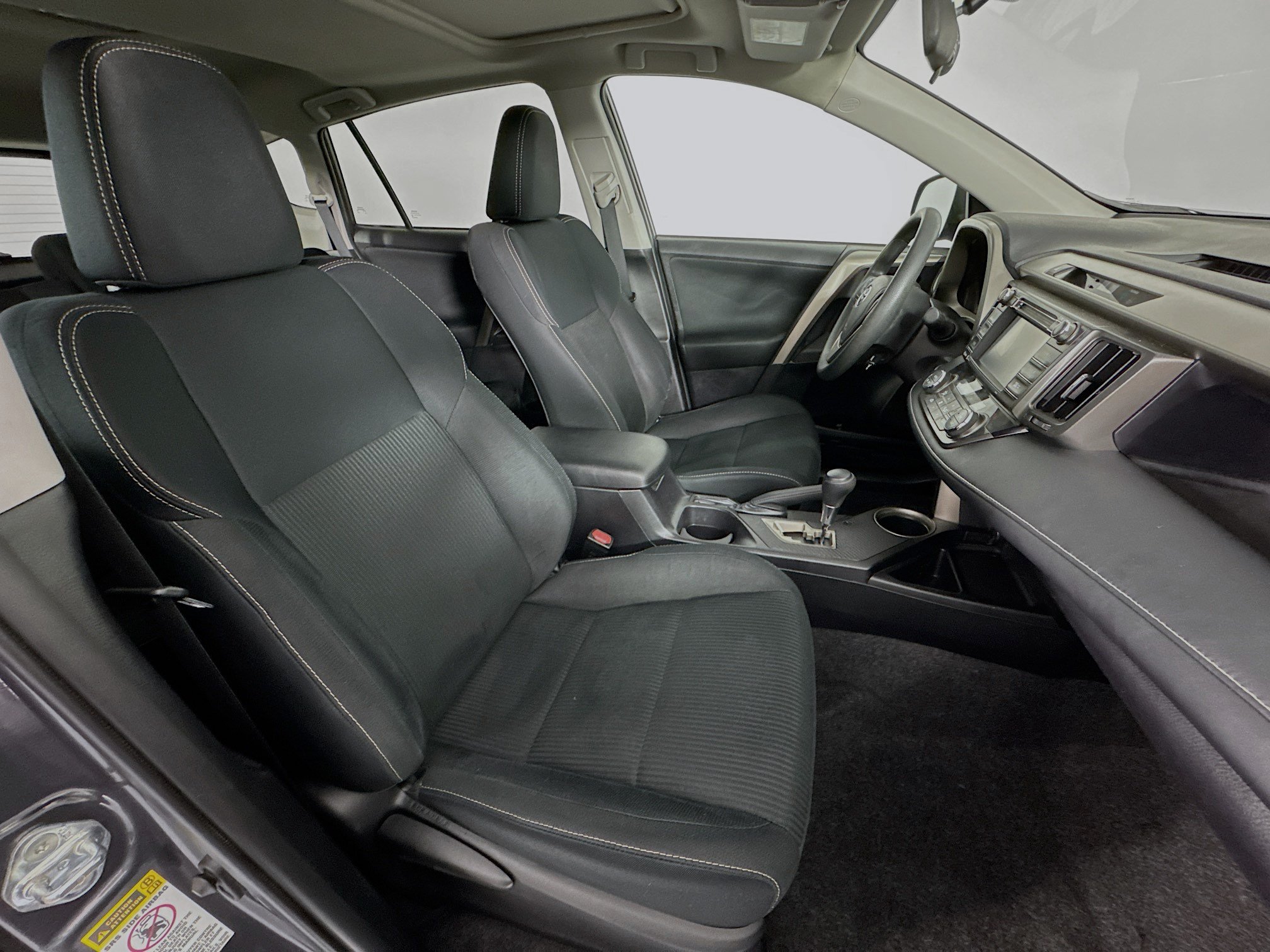 Used 2015 Toyota RAV4 XLE AWD/4WD image 26